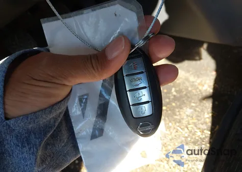 2017 Nissan Sentra Sr Turbo z USA, uszkodzony, nr VIN 3N1CB7AP2HY276924